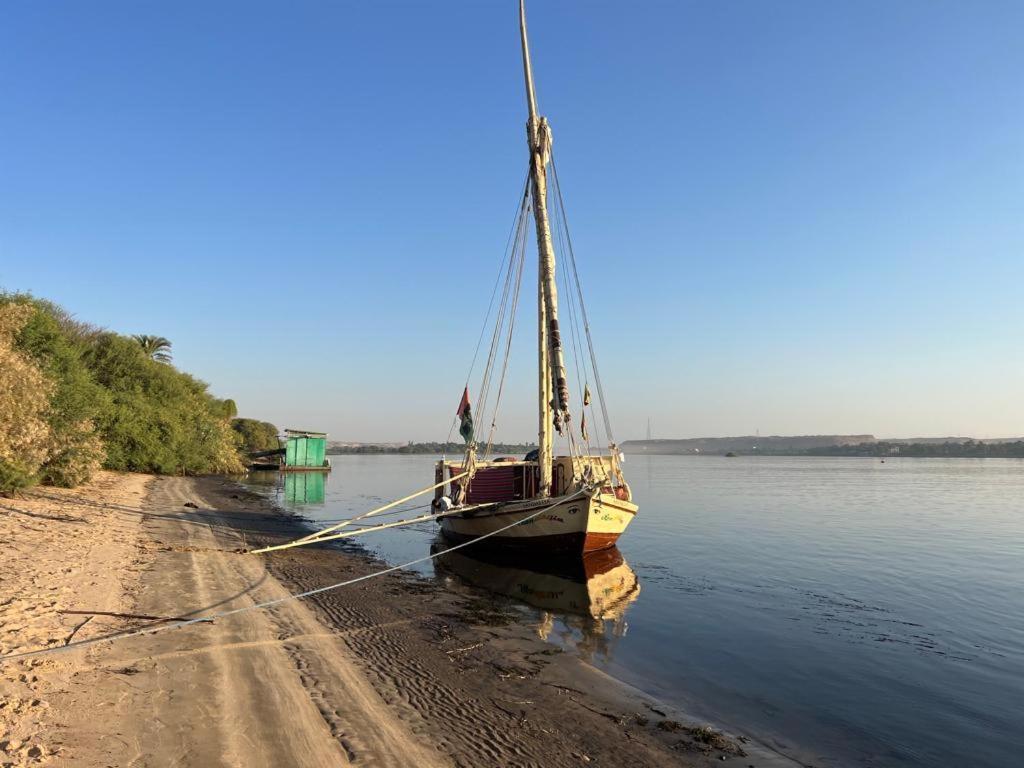 Nile Felucca Adventure Hotel Aswan Exterior photo