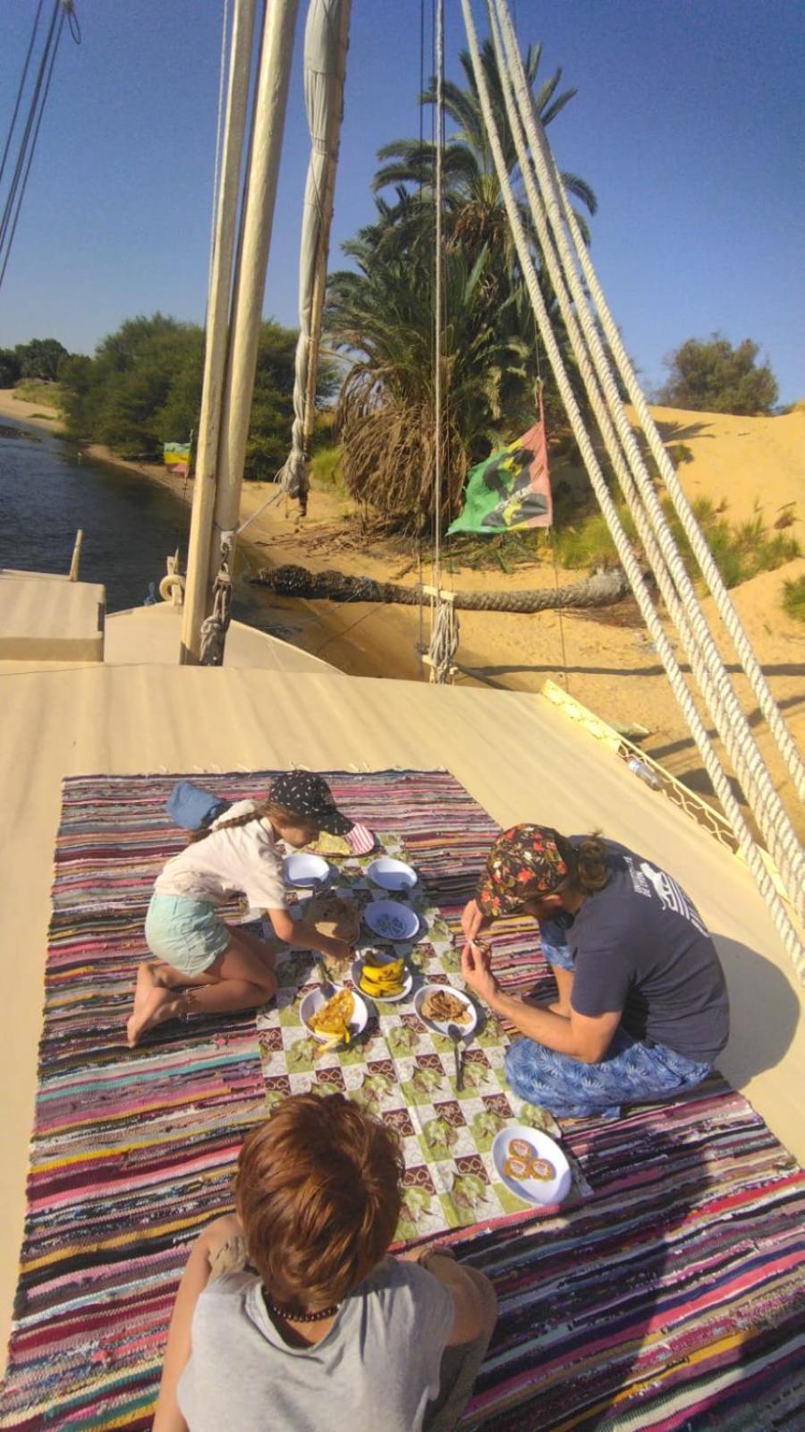 Nile Felucca Adventure Hotel Aswan Exterior photo